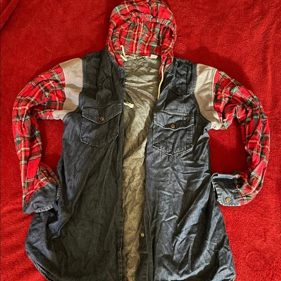 Button Up Long-Sleeve - Picture 1 of 3